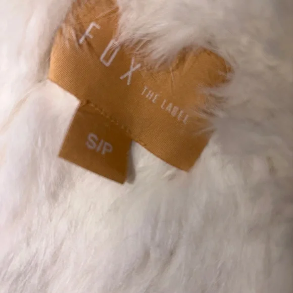 Chic White Rabbit Fur Jacket - Picture 4 of 4